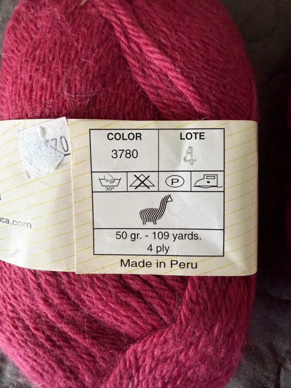 Misti Alpaca Worsted Yarn - Deep Raspberry Pink - Picture 2 of 2